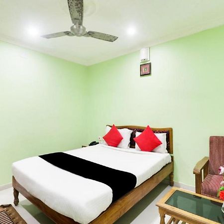 Hotel Sambit International, Near Sea Beach Puri Exterior foto
